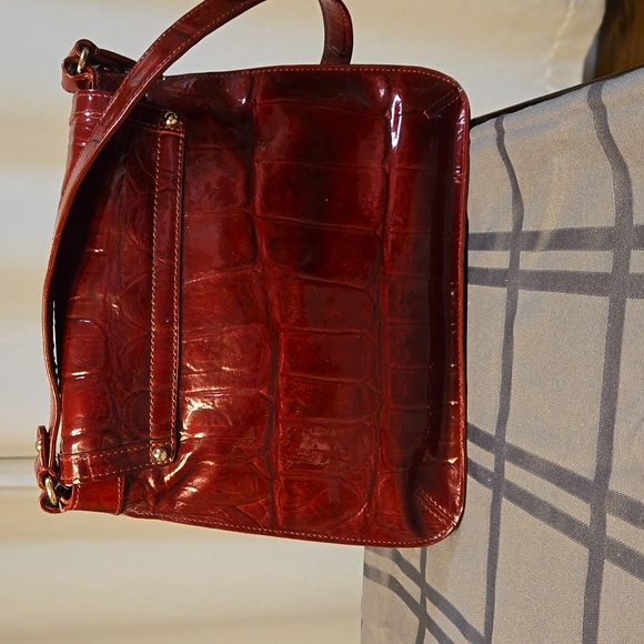 Kate Spade Patent Leather Crocodile Design Shoulder bag - Picture 5 of 13